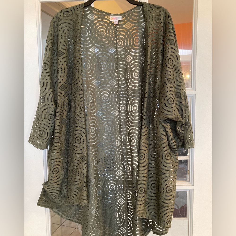 LuLaRoe Green Kimono 3/4 Sleeve Tunic